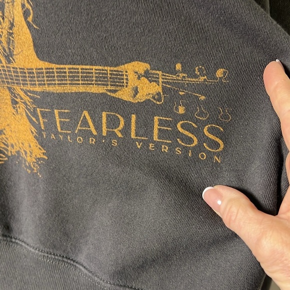 Taylor Swift “With You I’d Dance” Boxy Pullover Sweatshirt Size Large in Gray - Picture 7 of 11